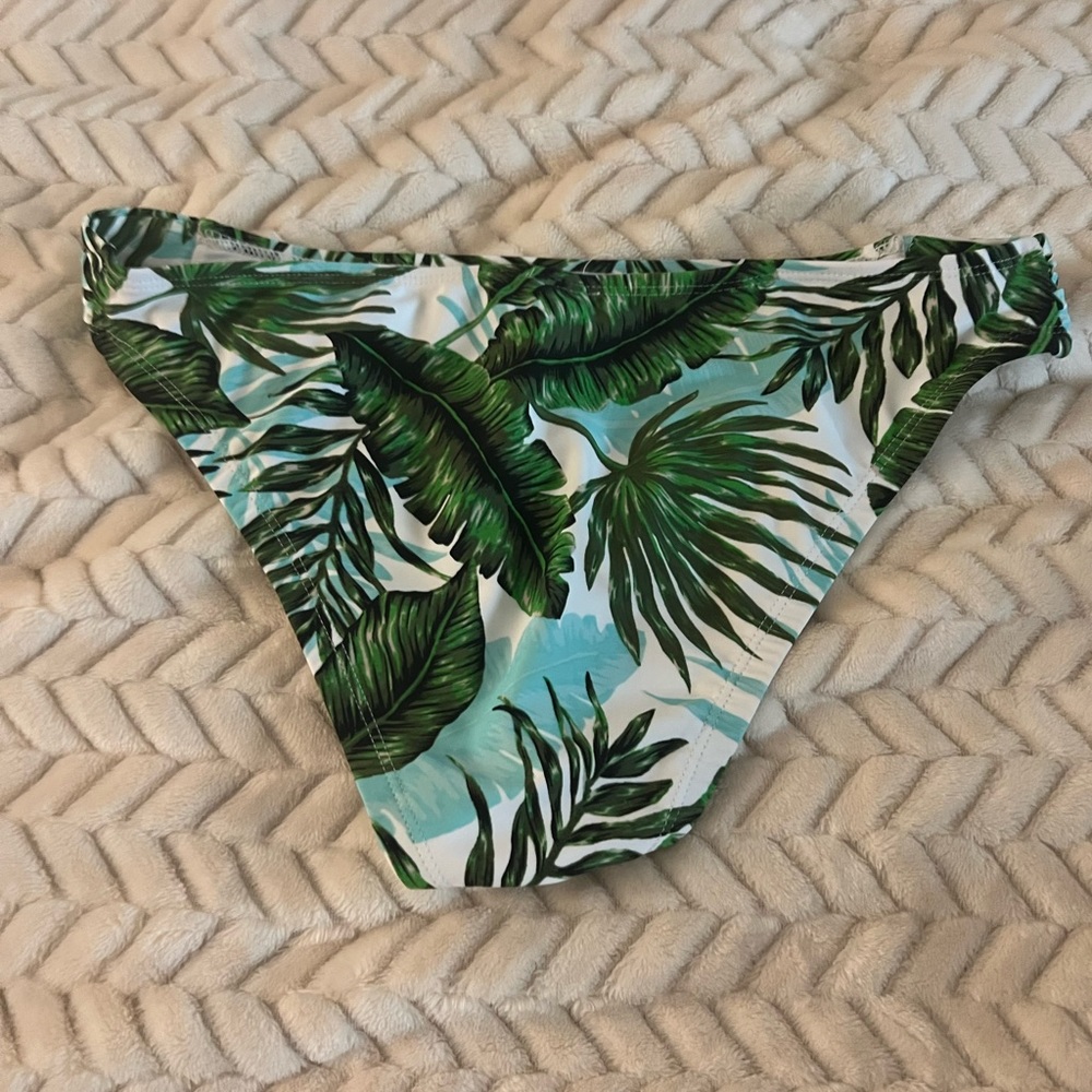 Ladies, palm, print, bikini. Size XL
